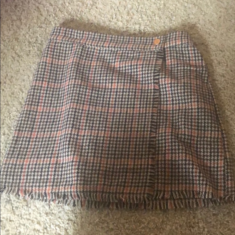 Mini skirt!